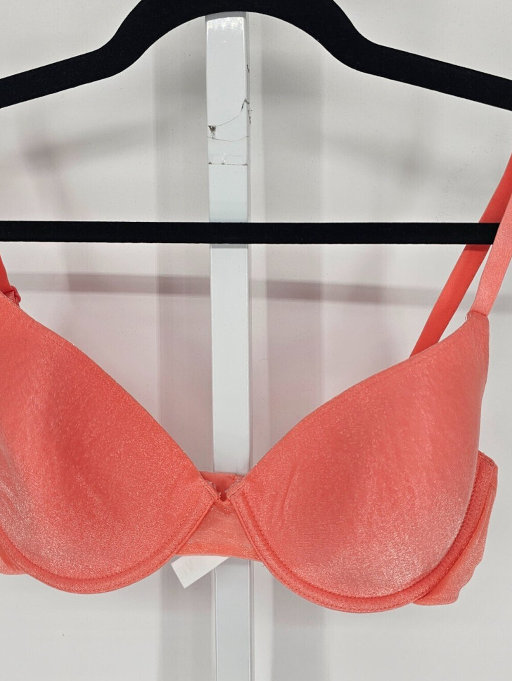 Gilligan & O'Malley Womens Sz 36C Favorite T Shirt Bra Coral Pink Shiny